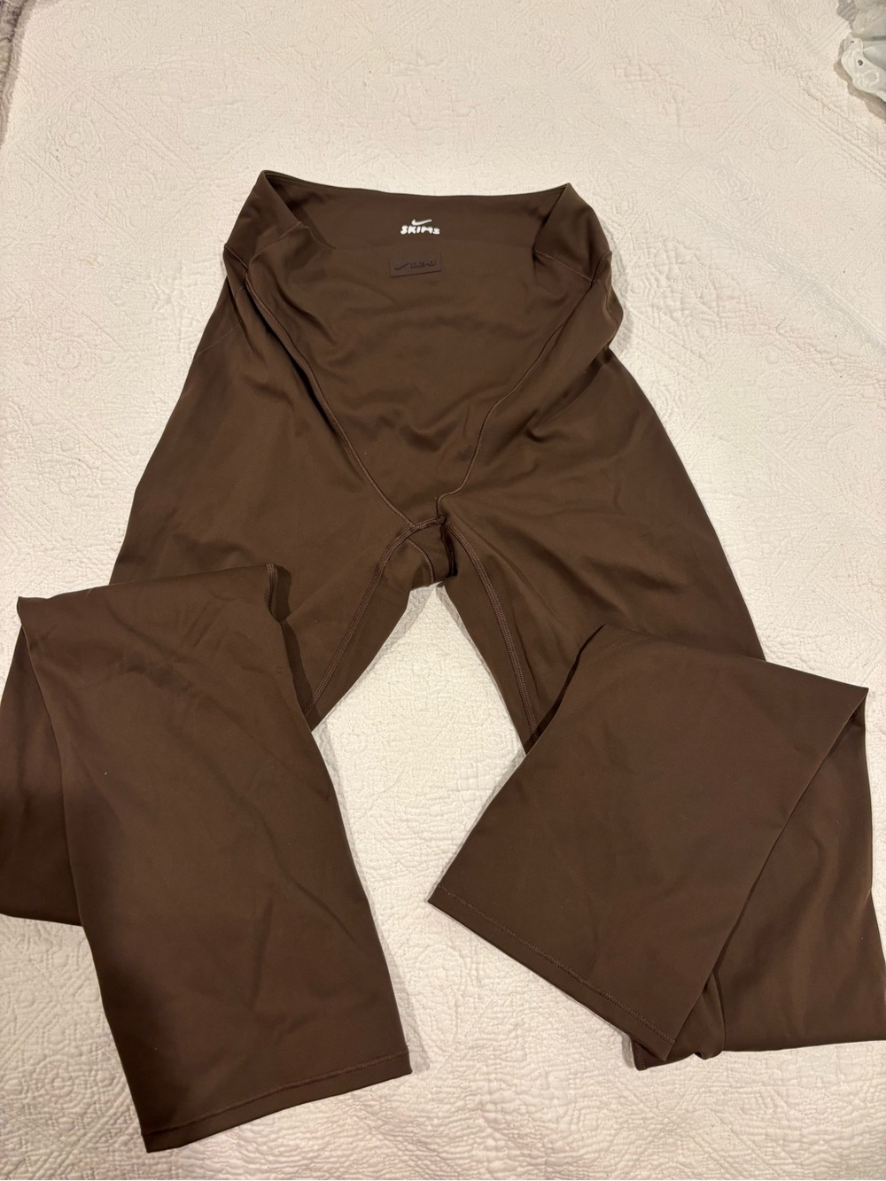 Women’s Brown V-Line 26” Legging Pants